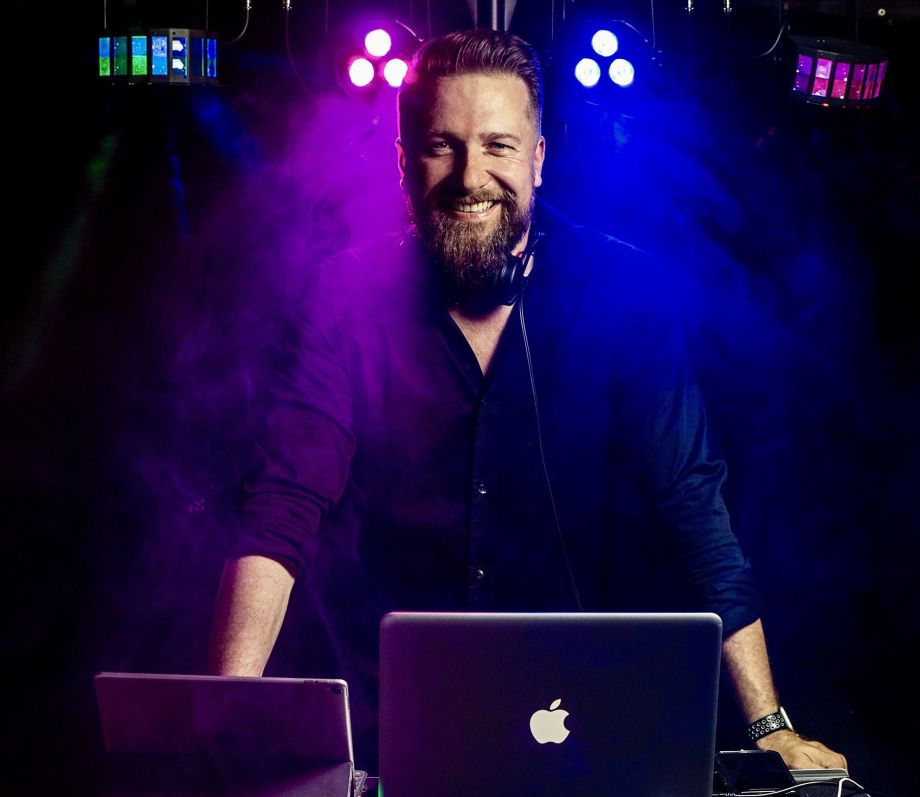 DJ Max Fono
