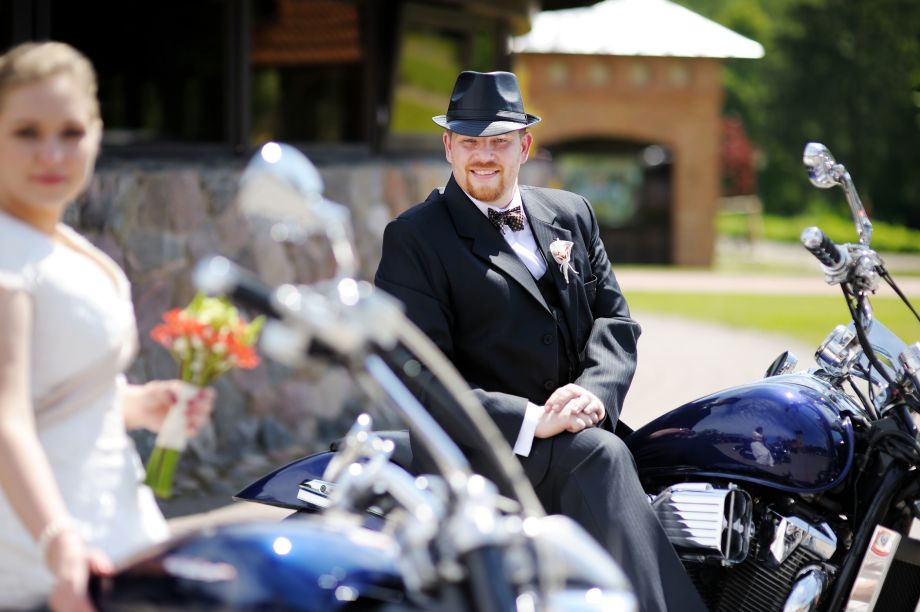  Weddings Beyond Expectations