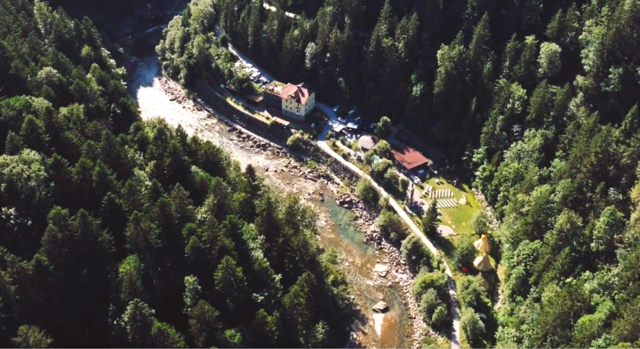'H' an der Ach